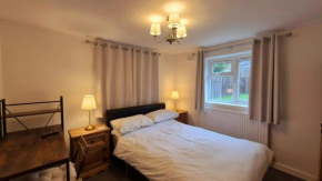 Beautiful Garden View Double Room In London